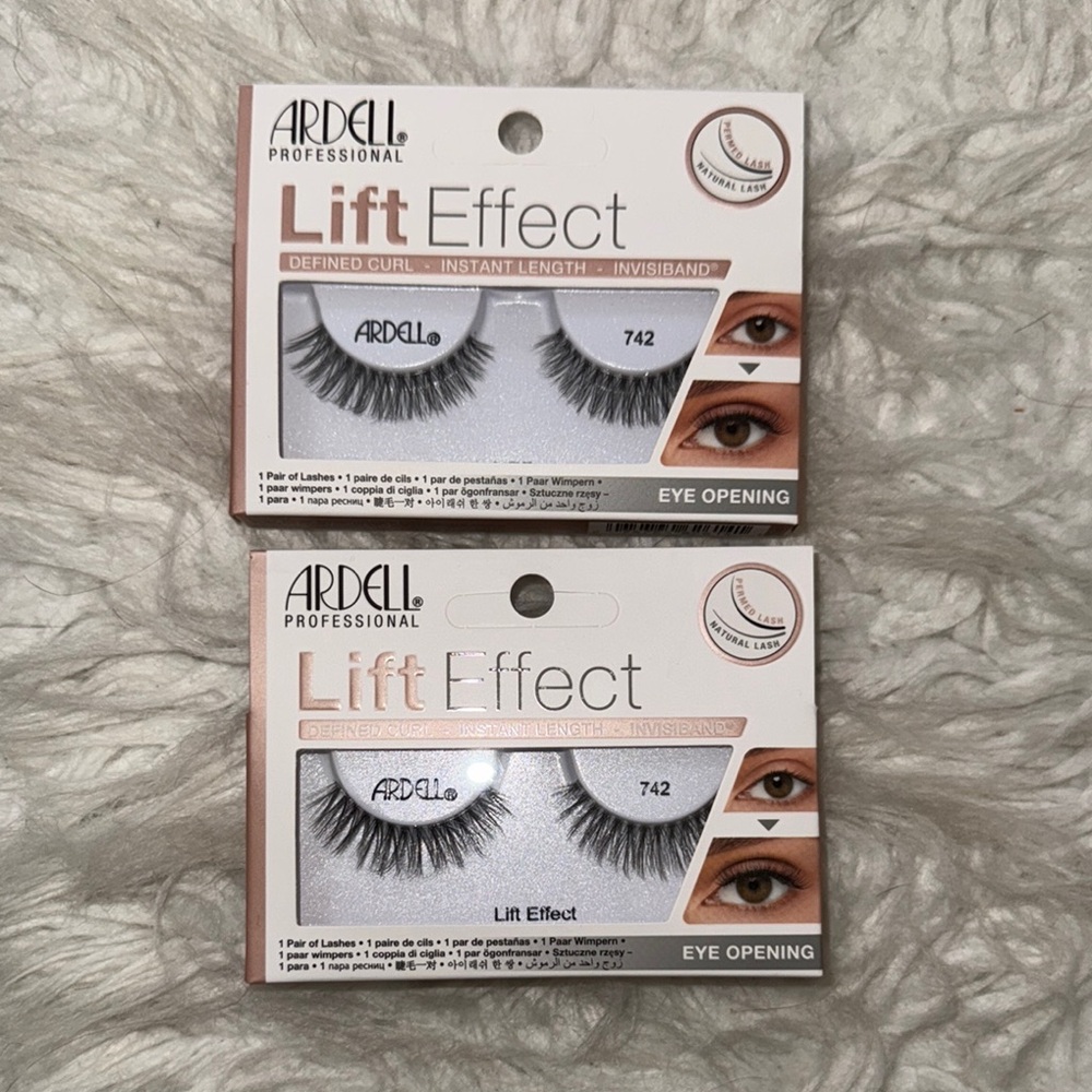 Ardell Professional Lift Effect Lashes - Black (2 boxes for 1)